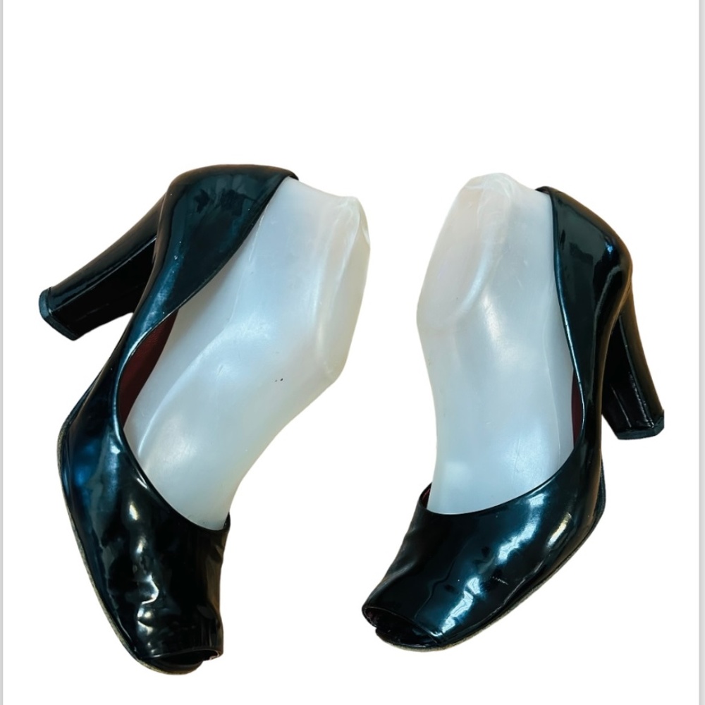 Yves Saint Laurent Shoes - Black Patent Leather - Size 9.5
